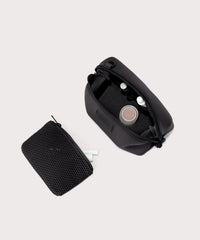 Hunter Toiletry Bag in Onyx, Small